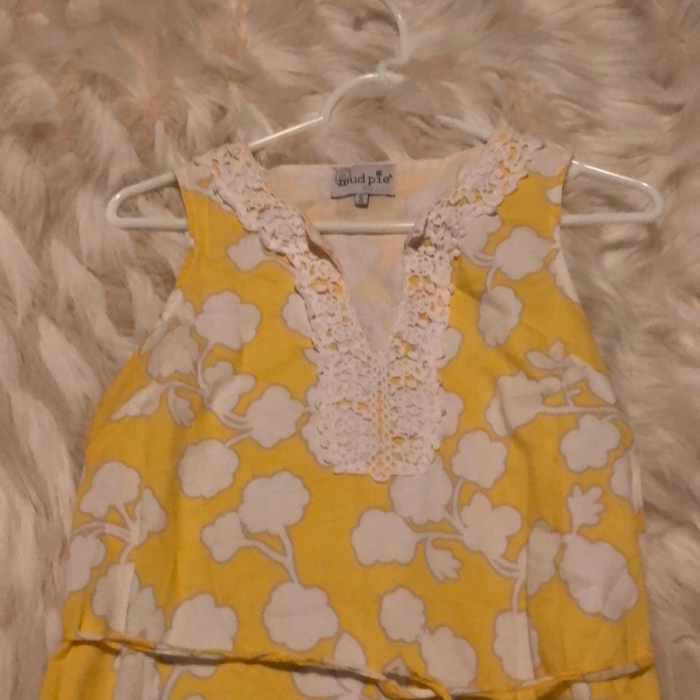 Yellow floral sundress!